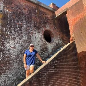 Meet your Posher, Claudia